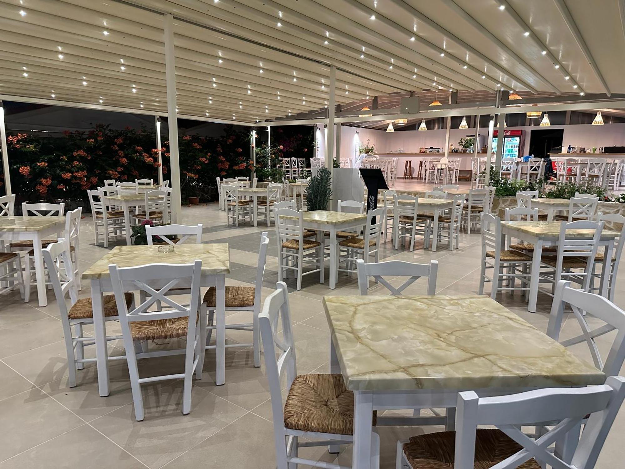 Mirto Beach Hotel & Restaurant Paralia Vrachou Ngoại thất bức ảnh